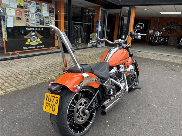 2024 HARLEY-DAVIDSON BREAKOUT 117 