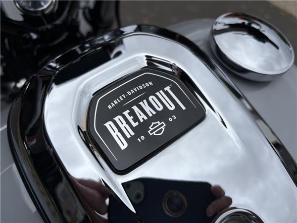 2024 HARLEY-DAVIDSON BREAKOUT 117 