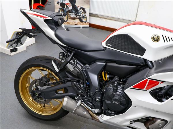 2023 Yamaha R7