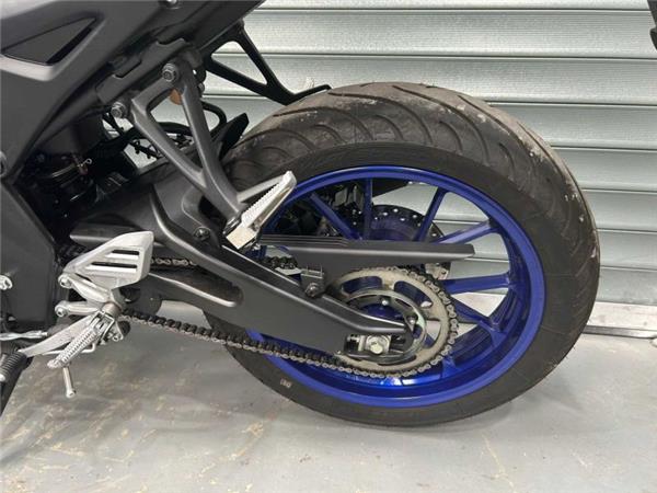 2025 Yamaha YZFR125 BLUE