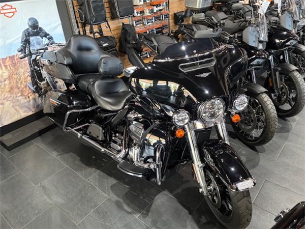 2018 Ultra Glide Limited 107