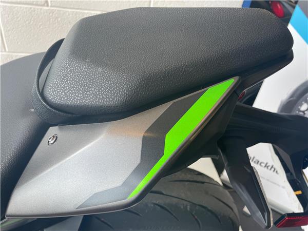 2025 Kawasaki Z900