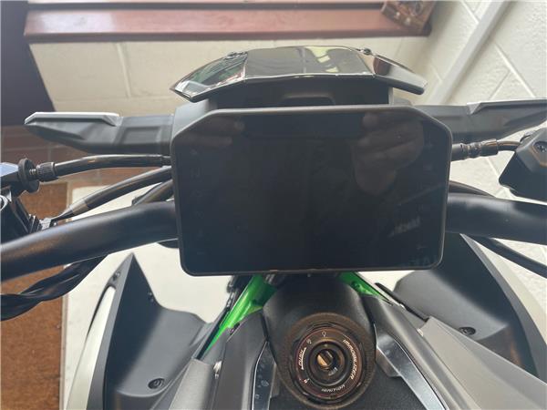 2025 Kawasaki Z900