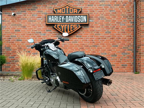 FLSB Softail Sport Glide 