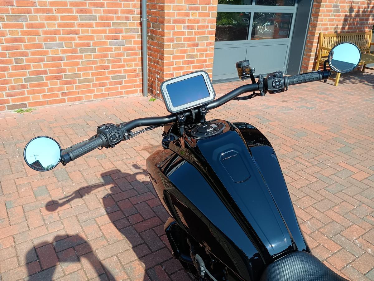 RA1250 Pan America Custom 