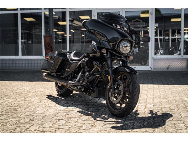 Harley-Davidson Kiel FLHXST Street Glide ST - Jekill& Hyde - Wilbers