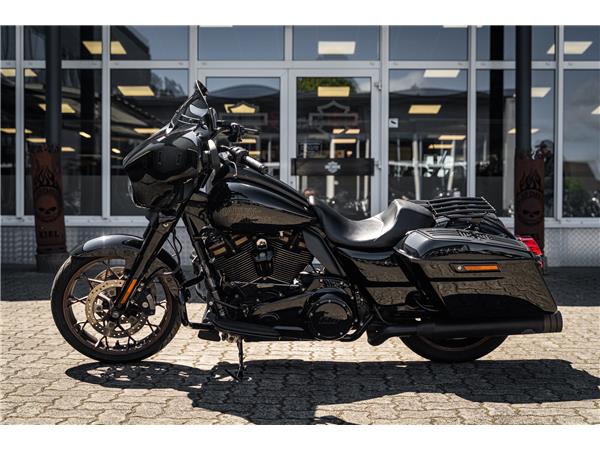 Harley-Davidson Kiel FLHXST Street Glide ST - Jekill& Hyde - Wilbers