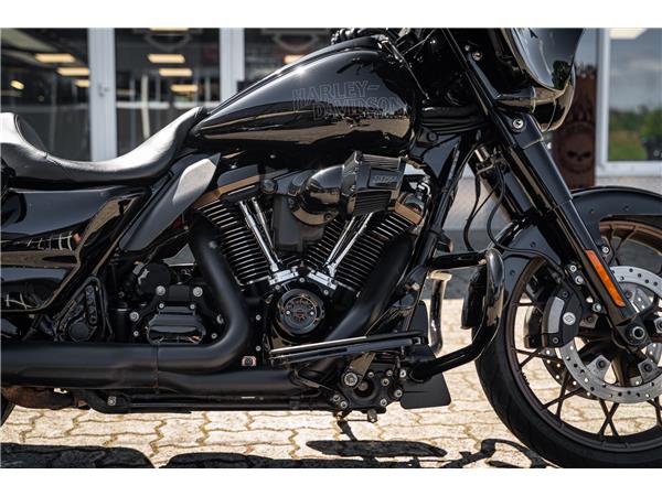Harley-Davidson Kiel FLHXST Street Glide ST - Jekill& Hyde - Wilbers