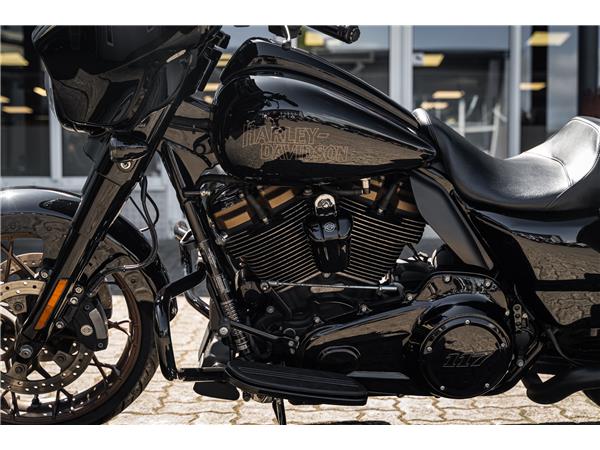 Harley-Davidson Kiel FLHXST Street Glide ST - Jekill& Hyde - Wilbers