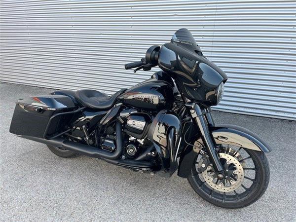 2019 Harley-Davidson Touring Street Glide Special FLHXS