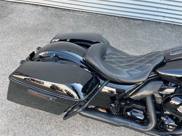 2019 Harley-Davidson Touring Street Glide Special FLHXS