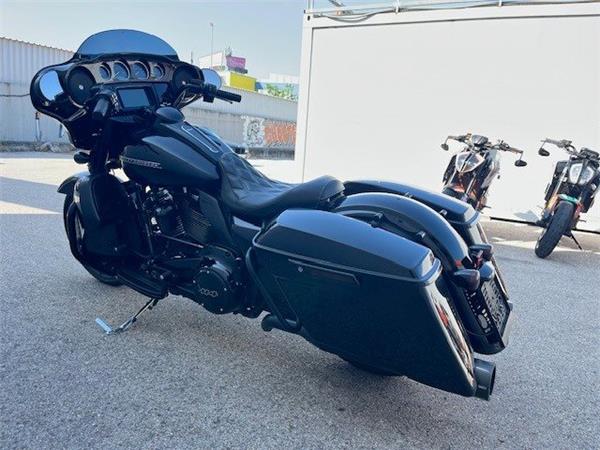 2019 Harley-Davidson Touring Street Glide Special FLHXS