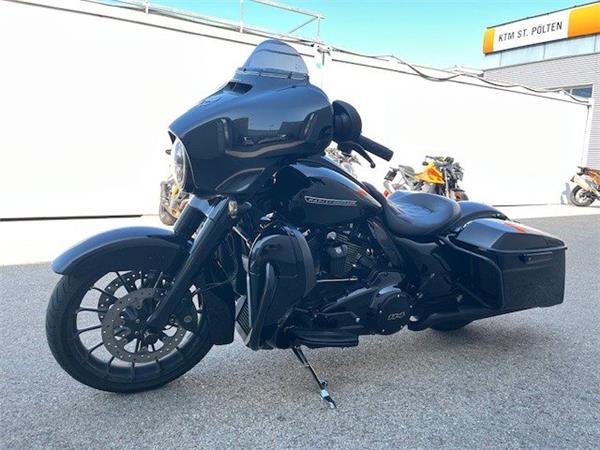2019 Harley-Davidson Touring Street Glide Special FLHXS
