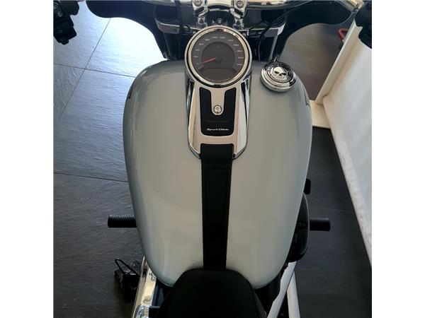 HARLEY-DAVIDSON SPORTGLIDE