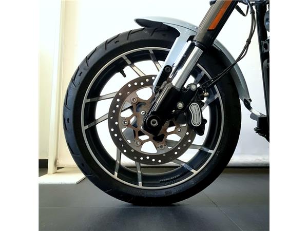 HARLEY-DAVIDSON SPORTGLIDE