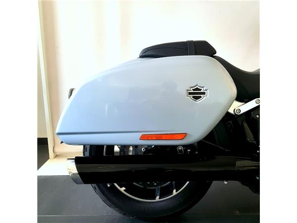 HARLEY-DAVIDSON SPORTGLIDE