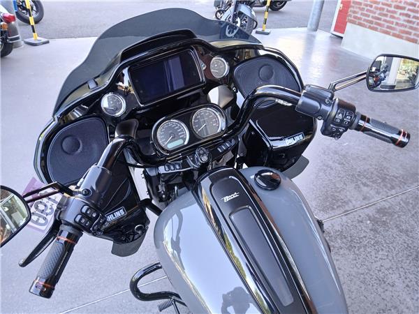 2022 HARLEY-DAVIDSON ROAD GLIDE