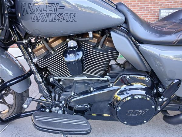 2022 HARLEY-DAVIDSON ROAD GLIDE