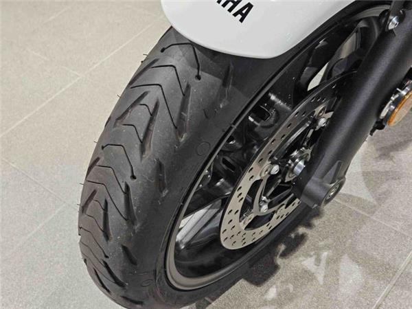 2024 Yamaha XSR 700 (MTM690) White