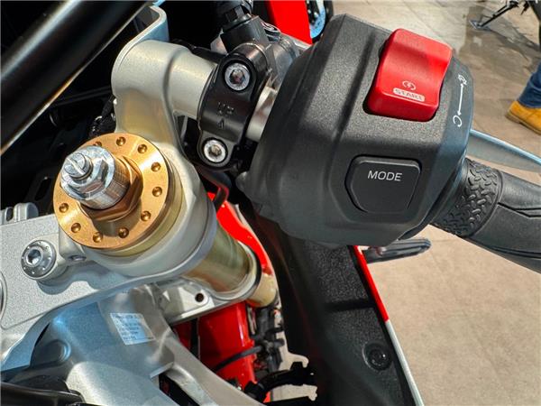 2024 YAMAHA XSR900 GP