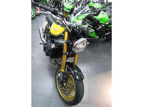 2024 Kawasaki Z900 RS SE