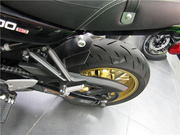2024 Kawasaki Z900 RS SE