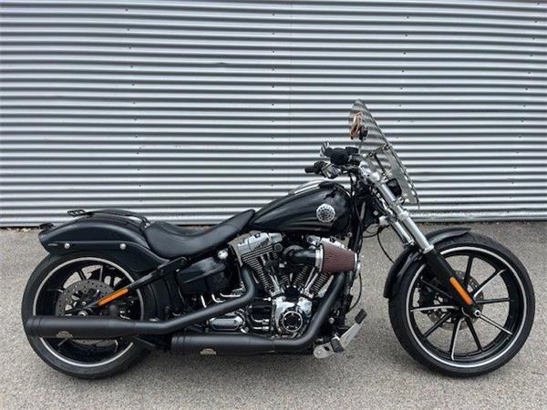2016 Harley-Davidson Softail Breakout FXSB