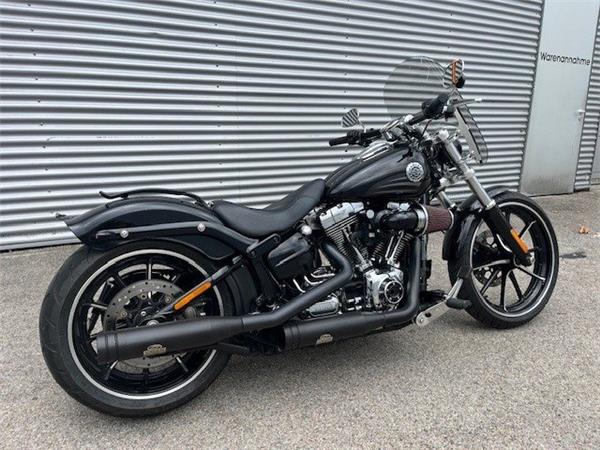 2016 Harley-Davidson Softail Breakout FXSB