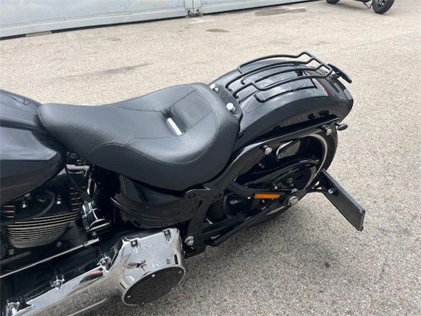 2016 Harley-Davidson Softail Breakout FXSB