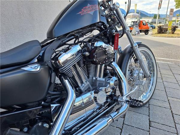 2012 Harley-Davidson Sportster XL 1200 V Seventy-Two