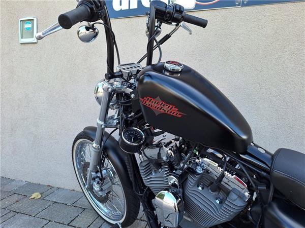 2012 Harley-Davidson Sportster XL 1200 V Seventy-Two