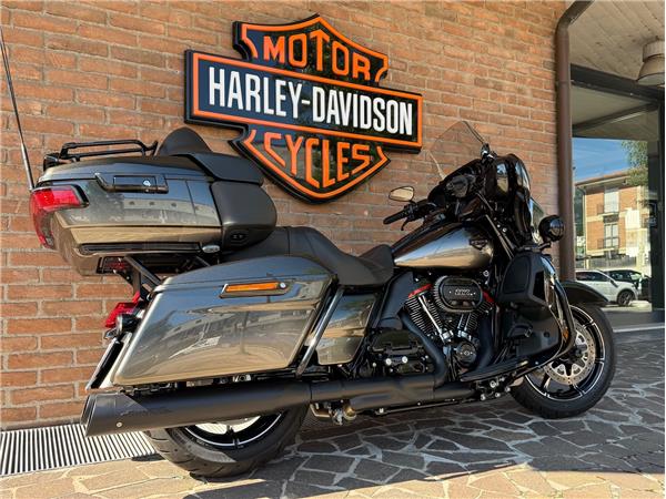 2018 CVO Limited FLHTKSE