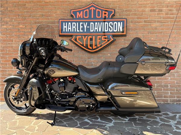 2018 CVO Limited FLHTKSE
