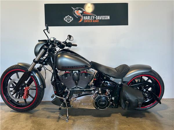 2015 HARLEY-DAVIDSON BREAKOUT