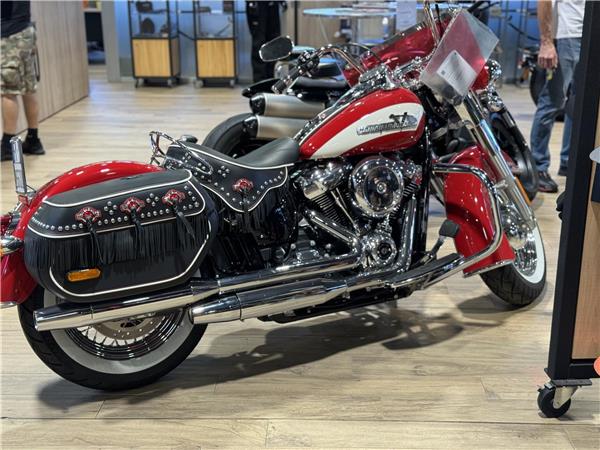 2024 Hydra-Glide Revival