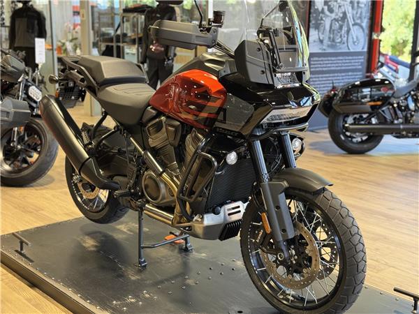2025 Pan America 1250 Special