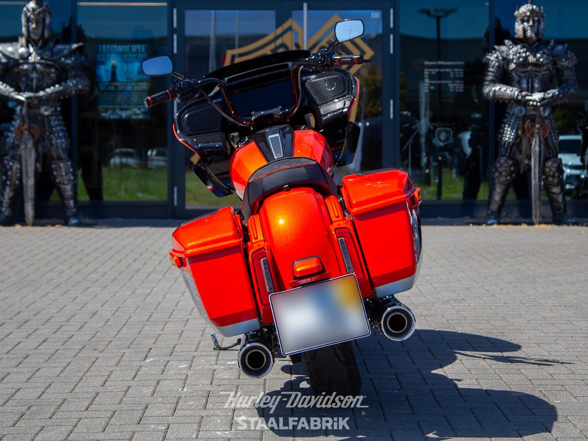 CVO Road Glide 121 Jekill & Hyde Auspuffanlage