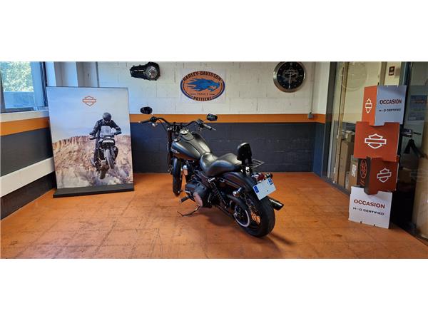 2011 HARLEY-DAVIDSON STREET BOB