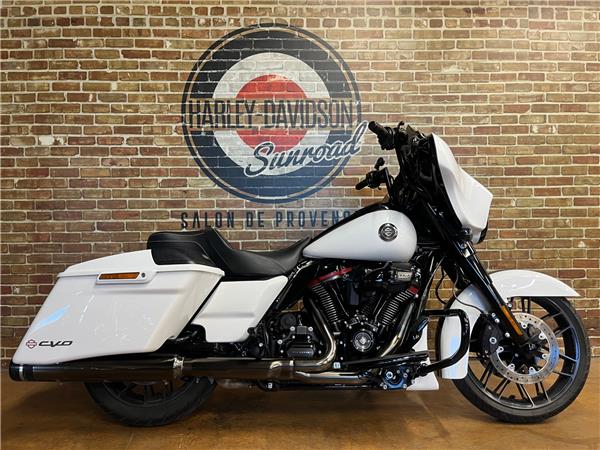 2022 HARLEY-DAVIDSON STREET GLIDE