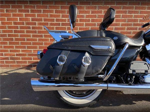 2011 Harley-Davidson Flhrc Road King CL 1690 1