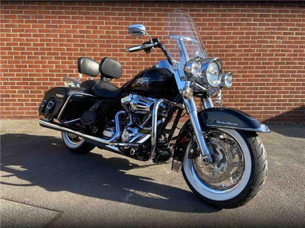 2011 Harley-Davidson Flhrc Road King CL 1690 1