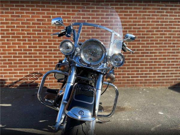 2011 Harley-Davidson Flhrc Road King CL 1690 1