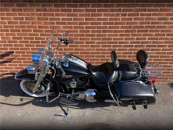2011 Harley-Davidson Flhrc Road King CL 1690 1
