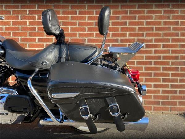 2011 Harley-Davidson Flhrc Road King CL 1690 1