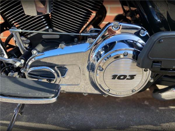 2011 Harley-Davidson Flhrc Road King CL 1690 1