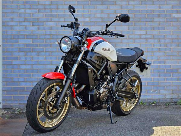 2022 Yamaha XSR 700 (MTM690) White