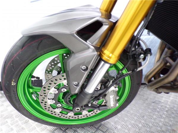 2025 Kawasaki Z900SE