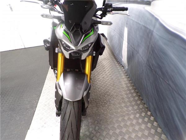 2025 Kawasaki Z900SE