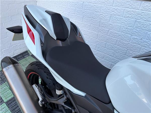 2023 Kawasaki Z400