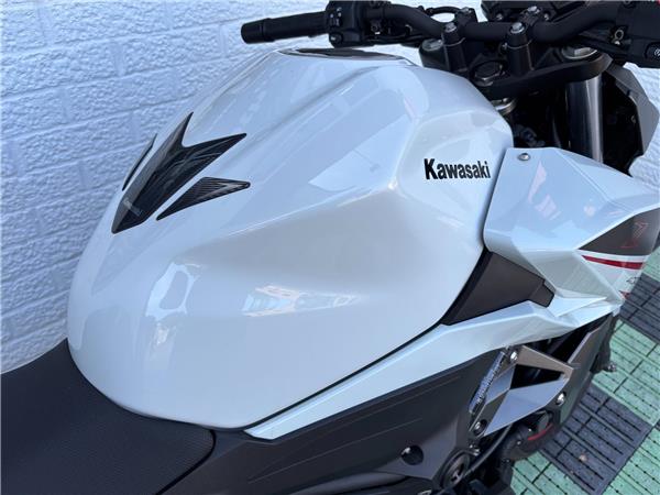 2023 Kawasaki Z400